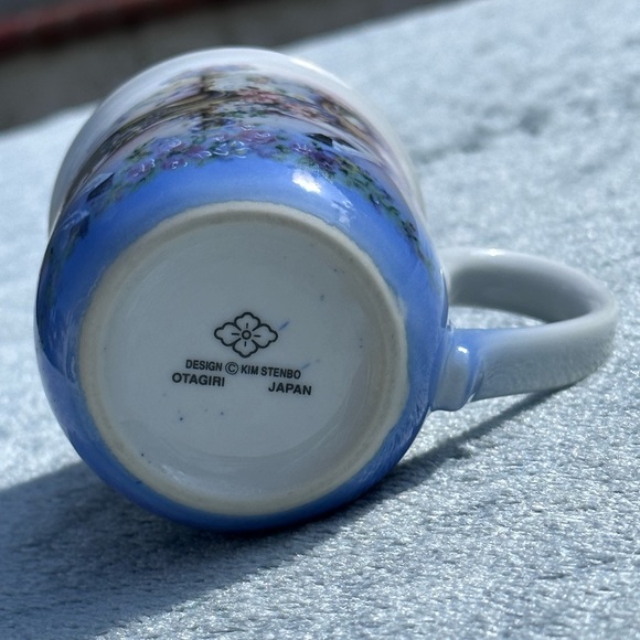 Otagiri Carousel Horse Porcelain Cup Design by Kim Stenbo - Picture 5 of 7